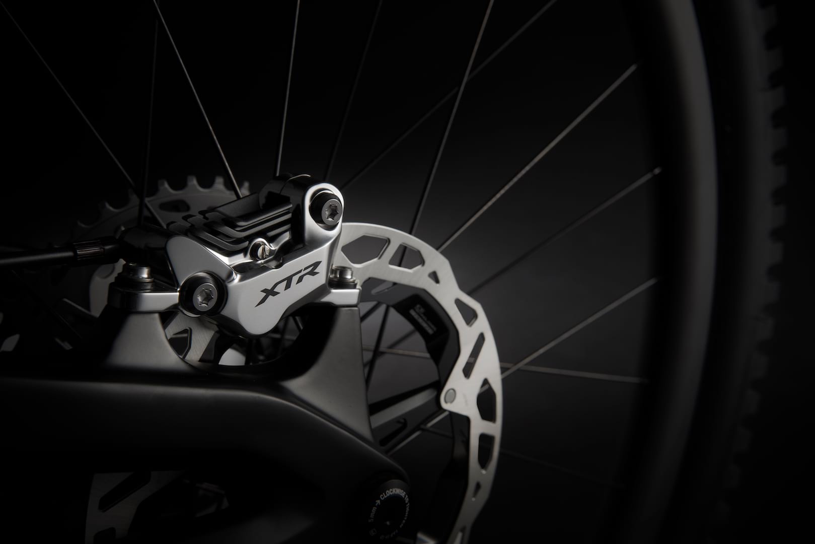 shimano xr m9100 disc brake 4-piston calliper