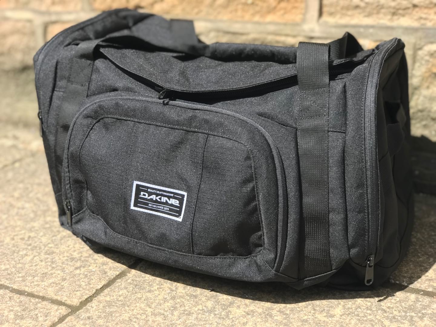 Dakine Descent bag