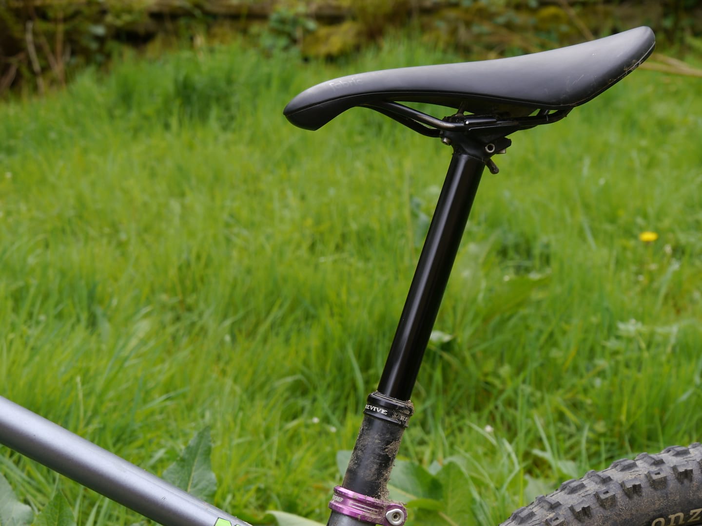 Review: This 185mm long Revive dropper post from BikeYoke is better than the original