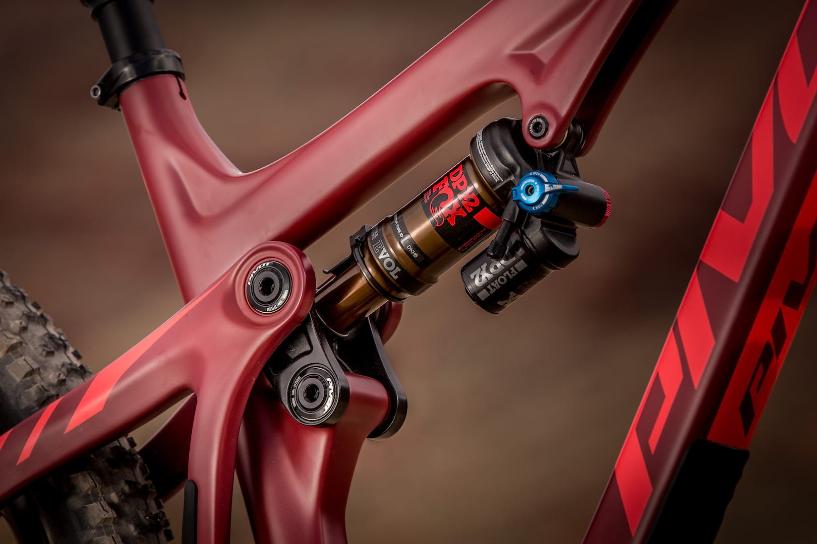 pivot cycles trail 429 dw-link float dpx2