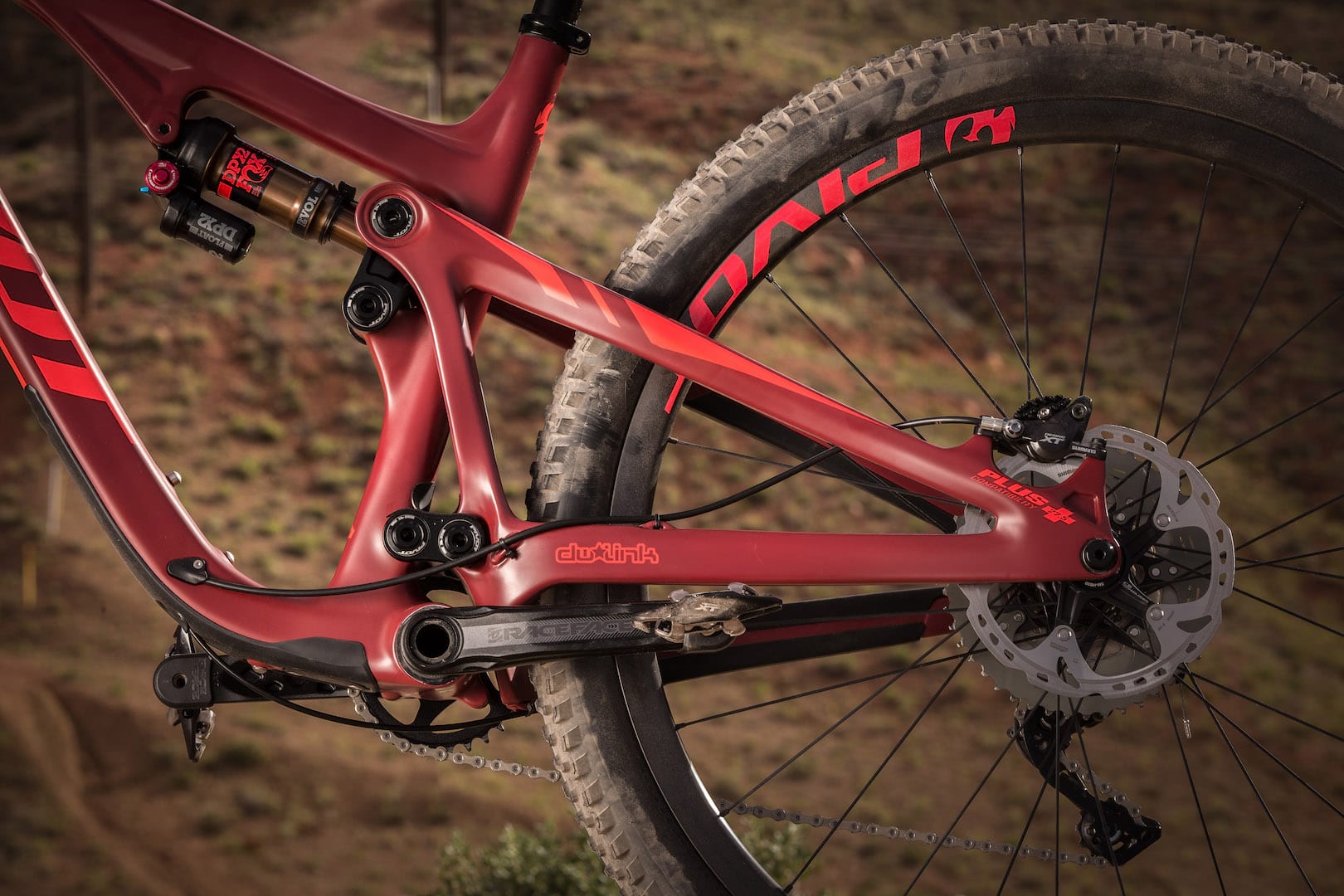 pivot cycles trail 429 dw-link