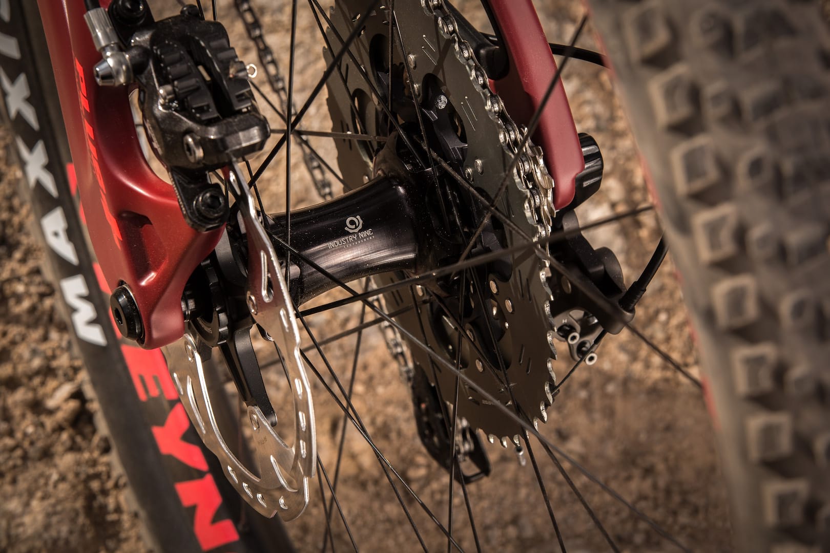 pivot cycles trail 429 dw-link