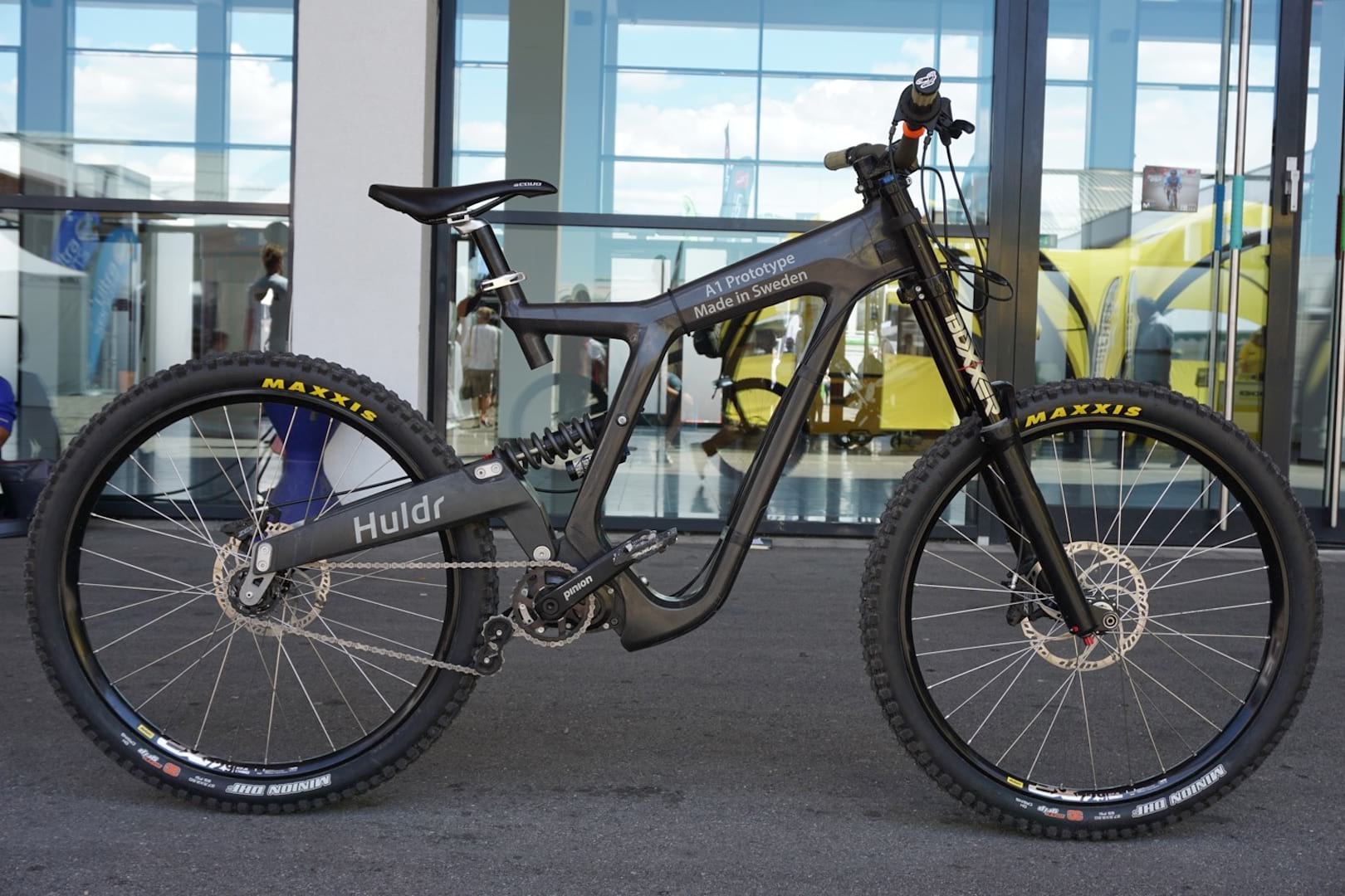 Swedish Huldr A1 Converts From Gearbox DH Bike To 920w e-Beast