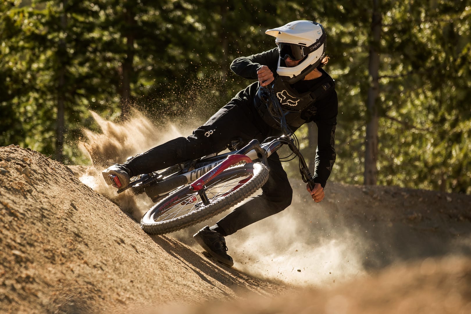 commencal clash