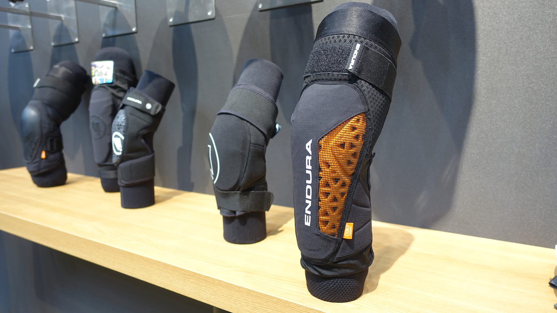 endura knee pads d3o