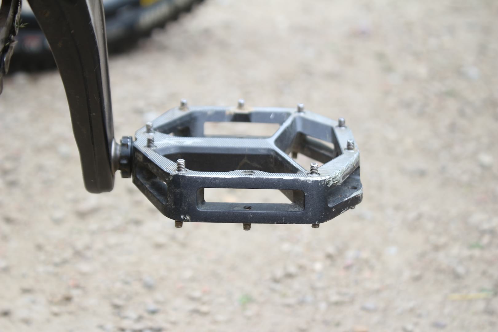 shimano deore xt flat pedals