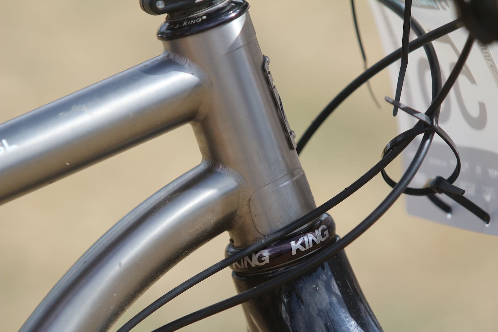seven titanium rigid chris king