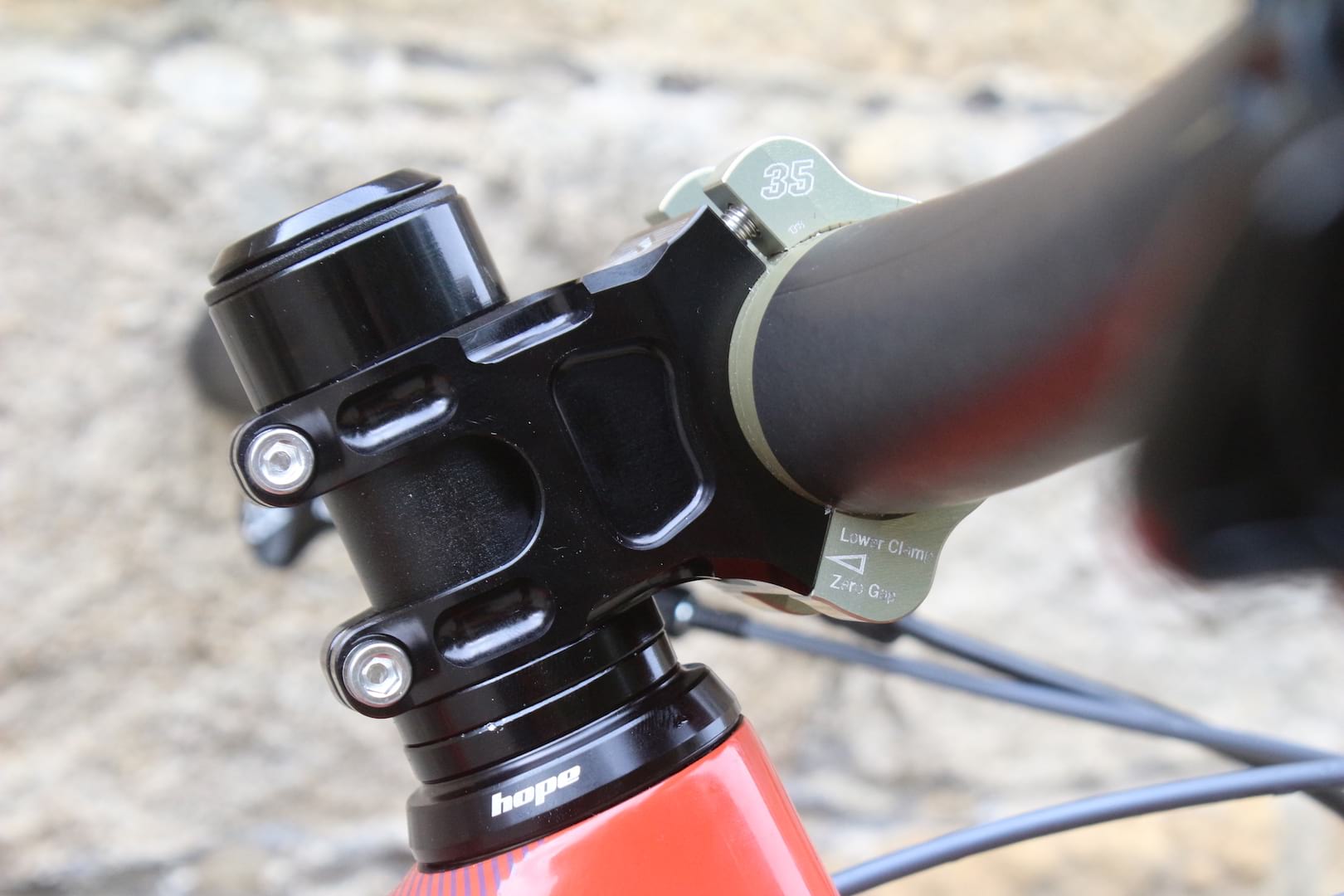 santa cruz blur renthal fatbar