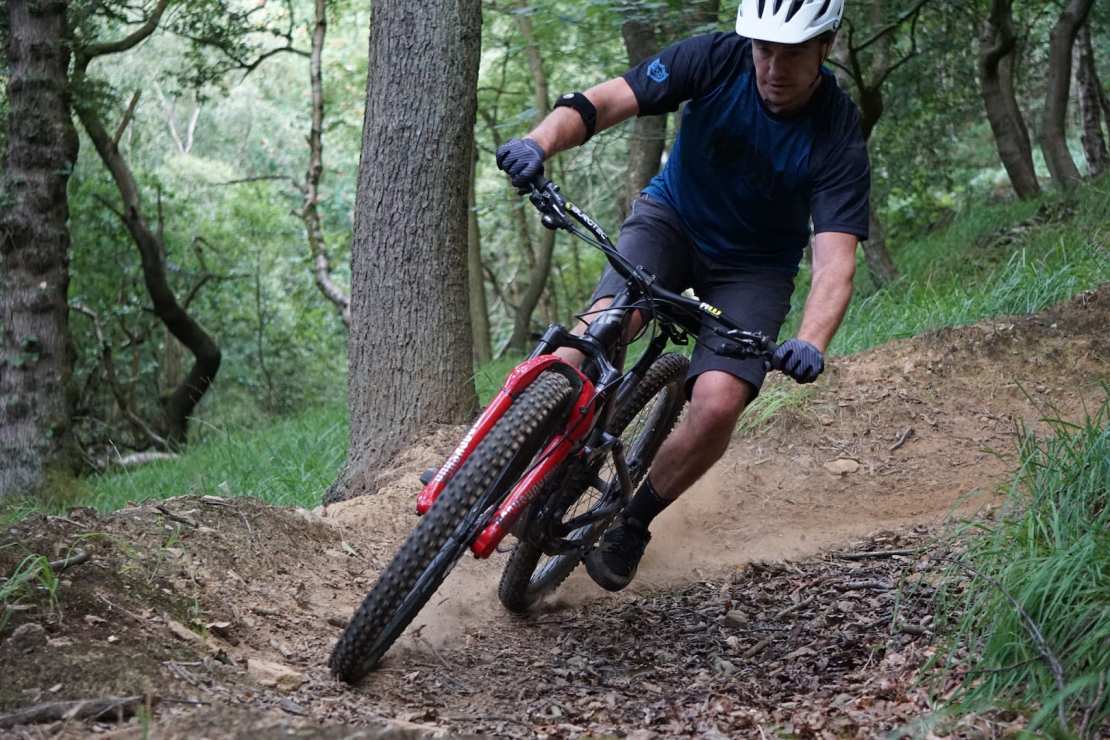 Review: At nearly a thousand pounds, the new Lyrik had better be good.