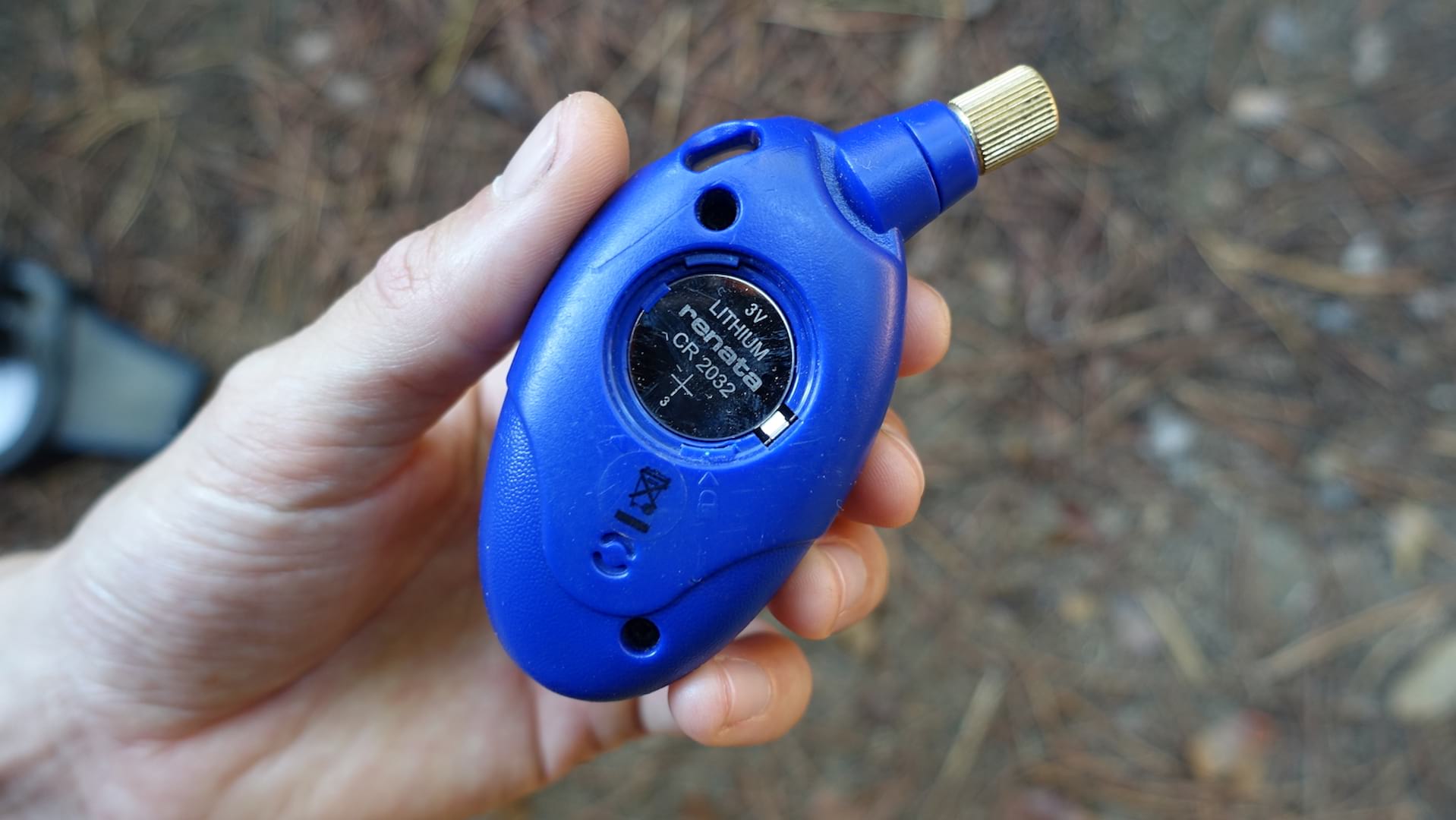 schwalbe airmax pro tyre pressure gauge battery