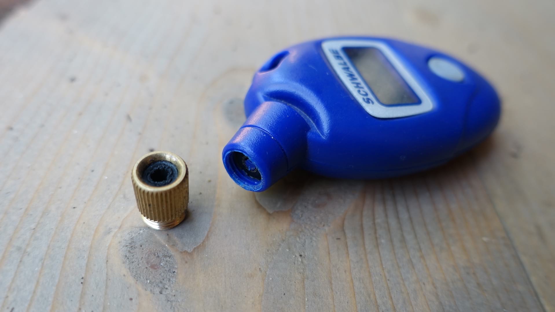 schwalbe airmax pro tyre pressure gauge