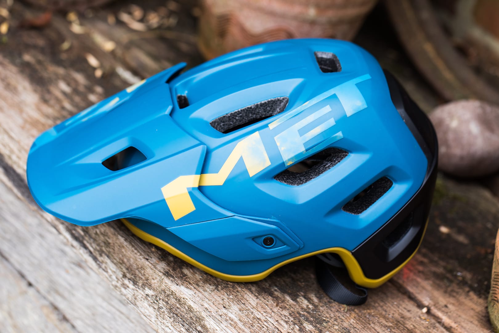 Met Roam Helmet Adele