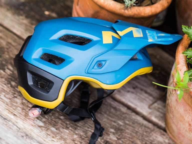 Review: Met Roam Helmet – Keep cool and look cool