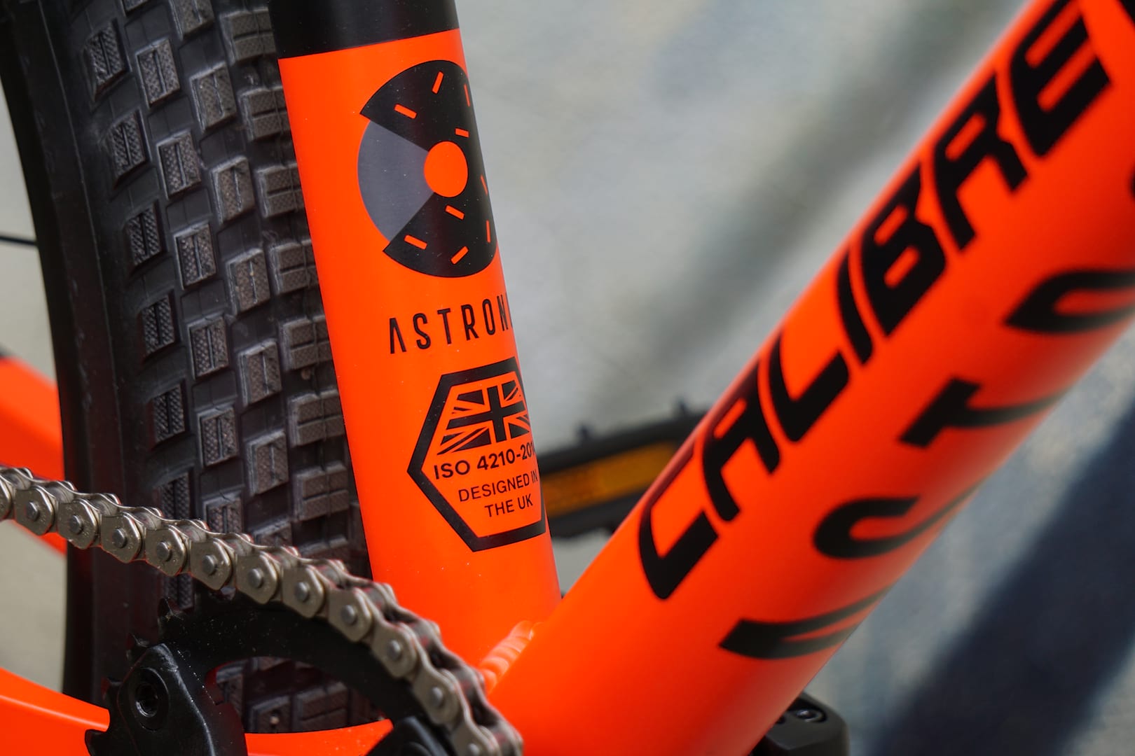 calibre astronut first look