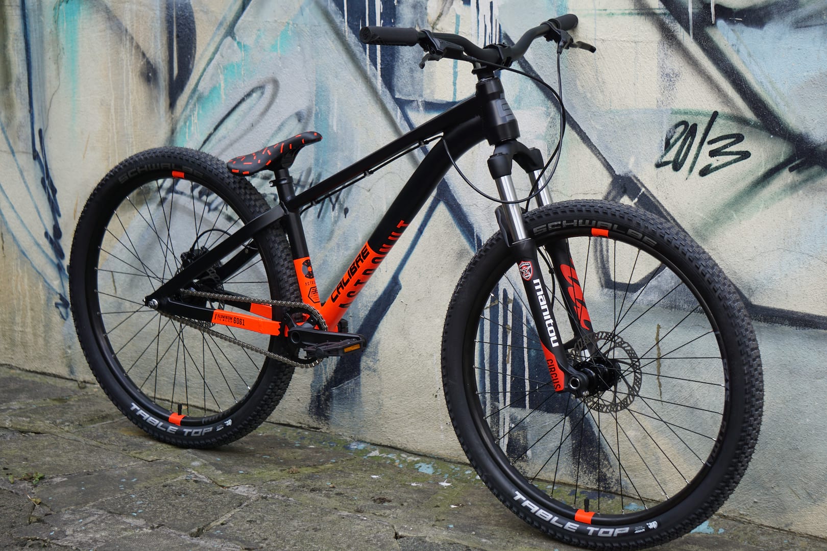 calibre astronut first look