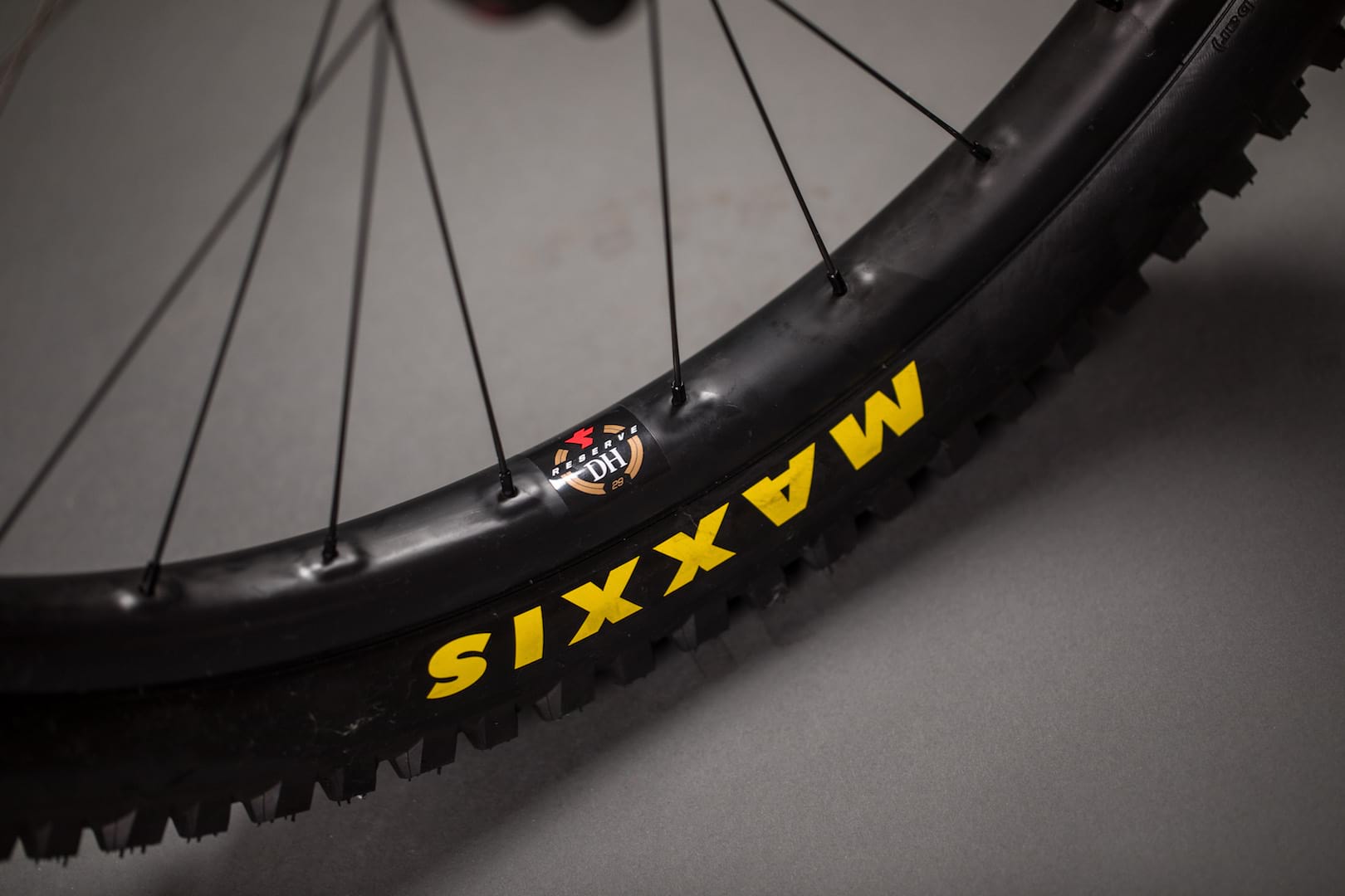 reserve carbon wheels santa cruz