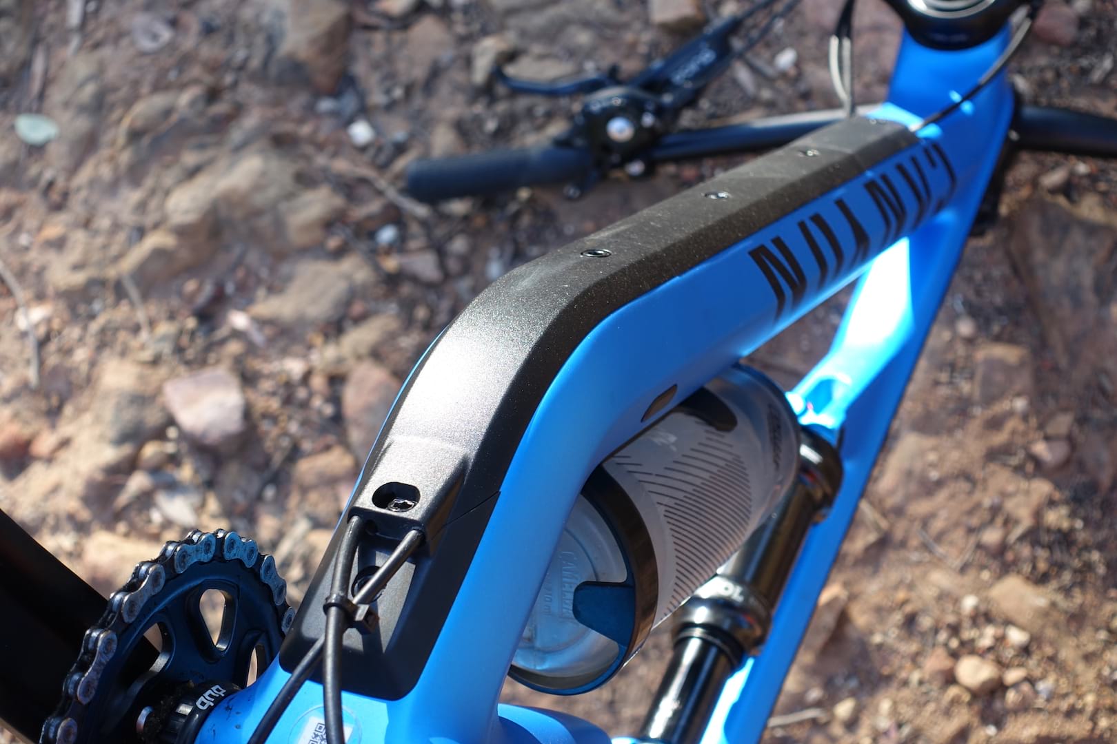 canyon neuron internal cable routing
