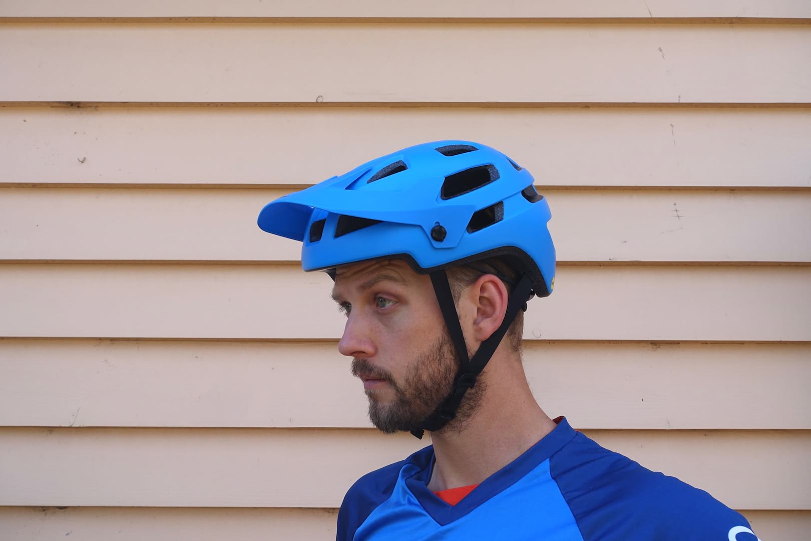 giant helmet wil blue