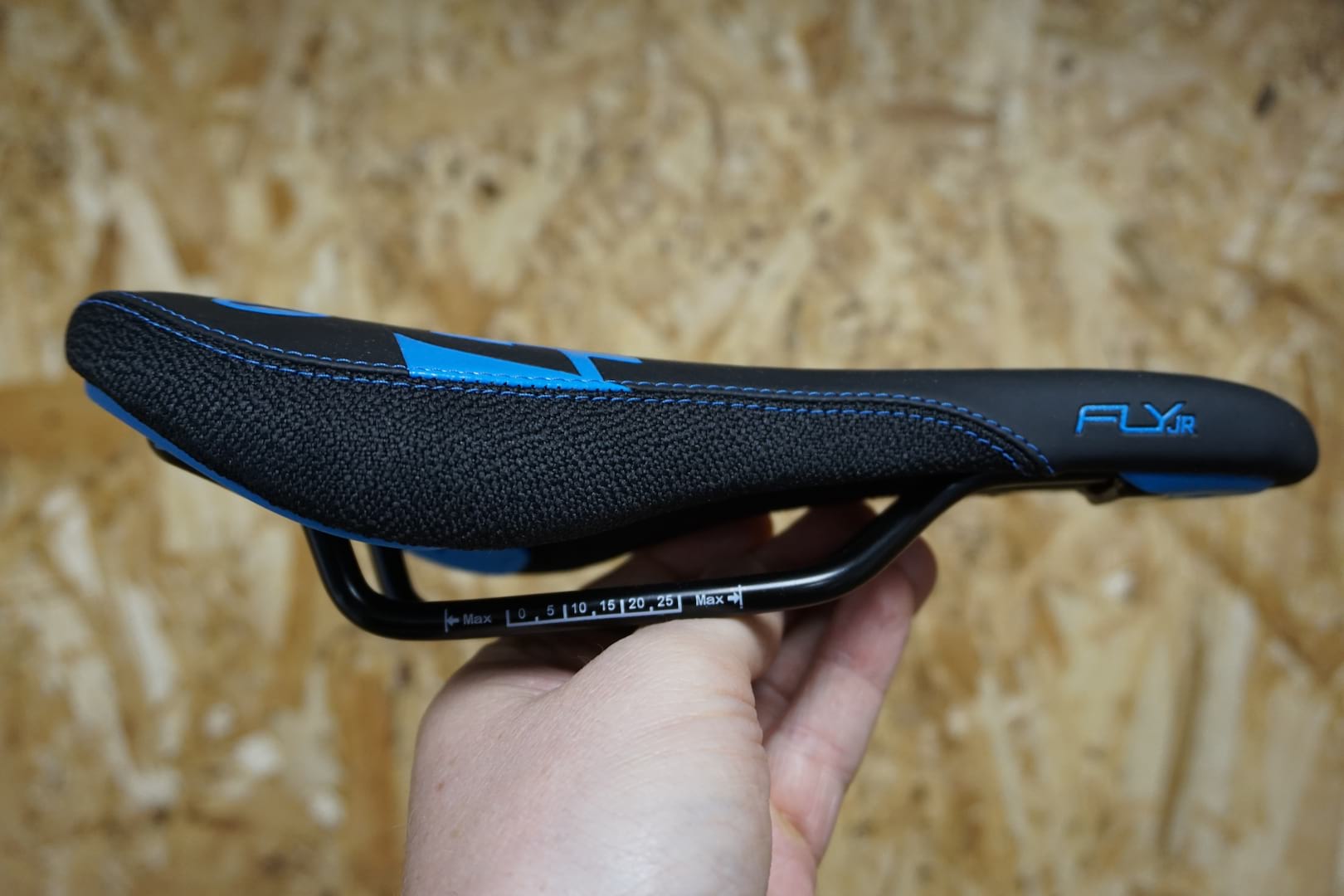 Fly Jr Saddle