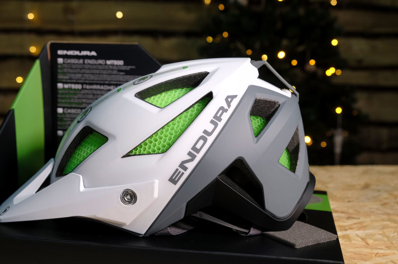 Christmas Countdown Day 16: Win An Endura MT500 Helmet