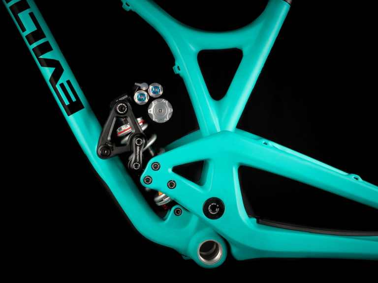 Saddleback Takes Over UK Distribution Of PUSH Industries