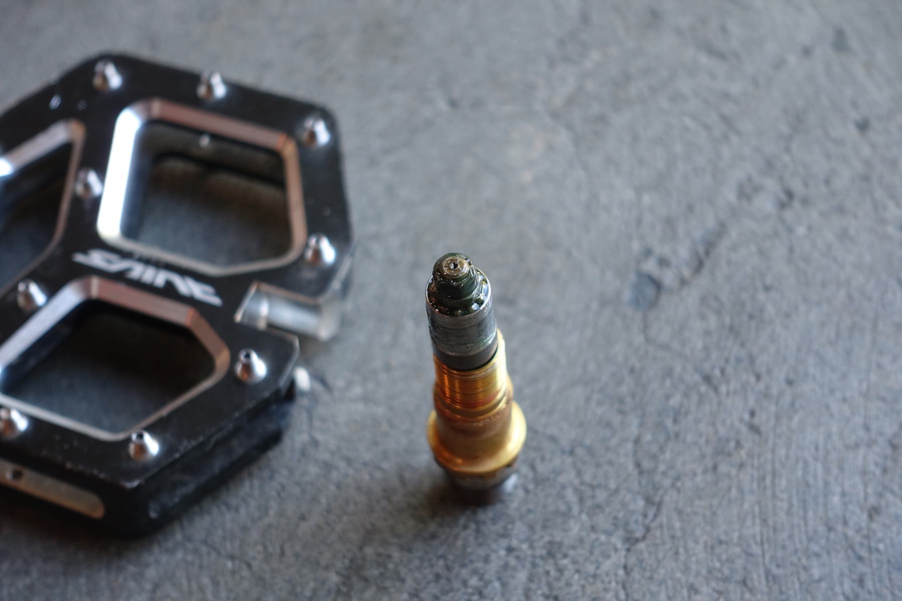 shimano saint flat pedal axle bearing