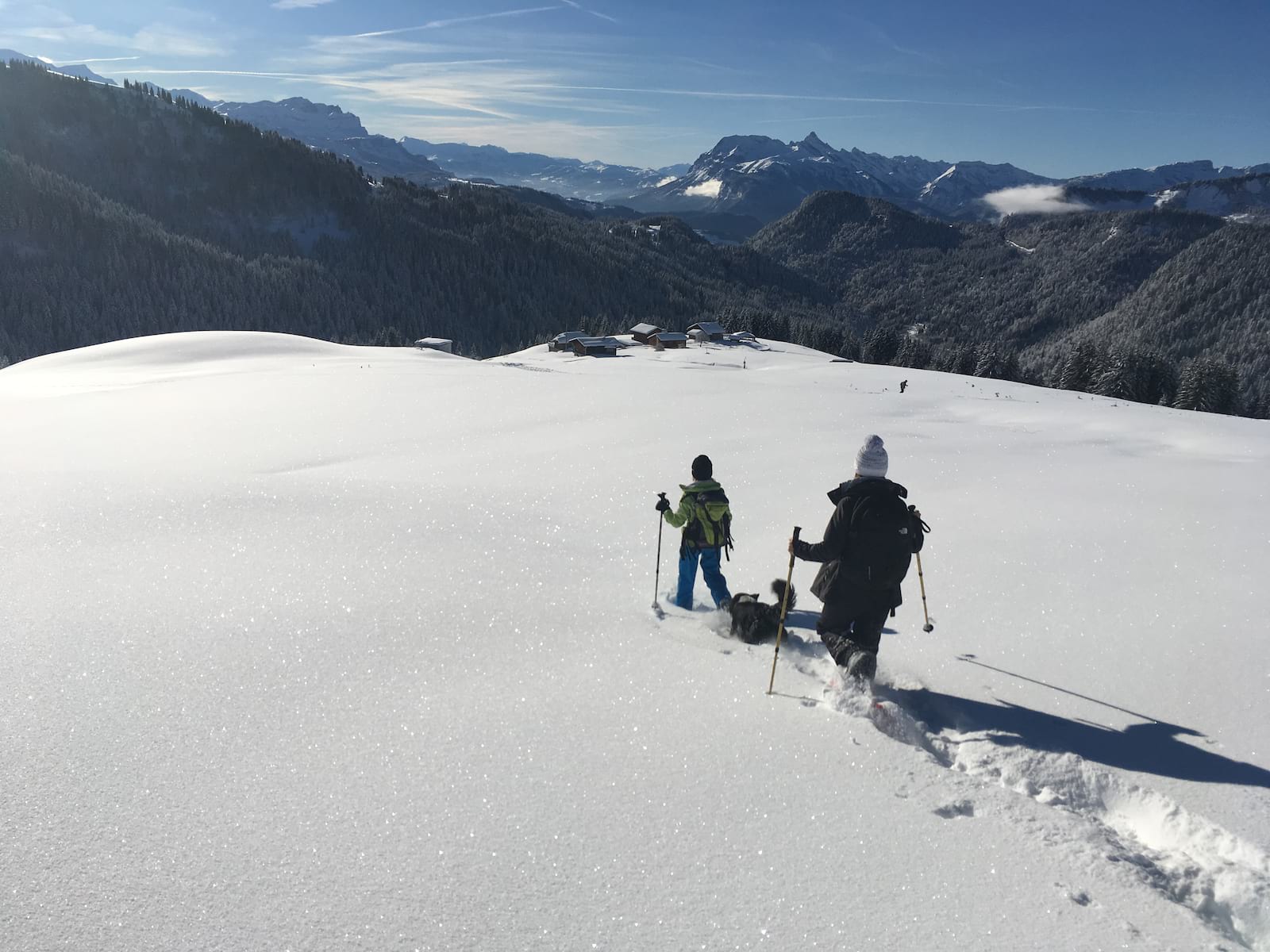 snowshoeing singletrack snow morzine