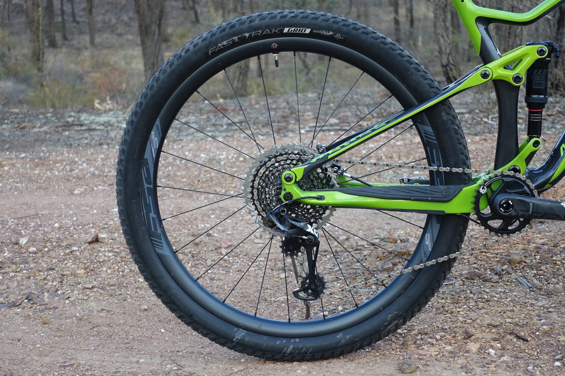 specialized fast trak tyre tire grid 29x2.3 gripton merida one-twenty