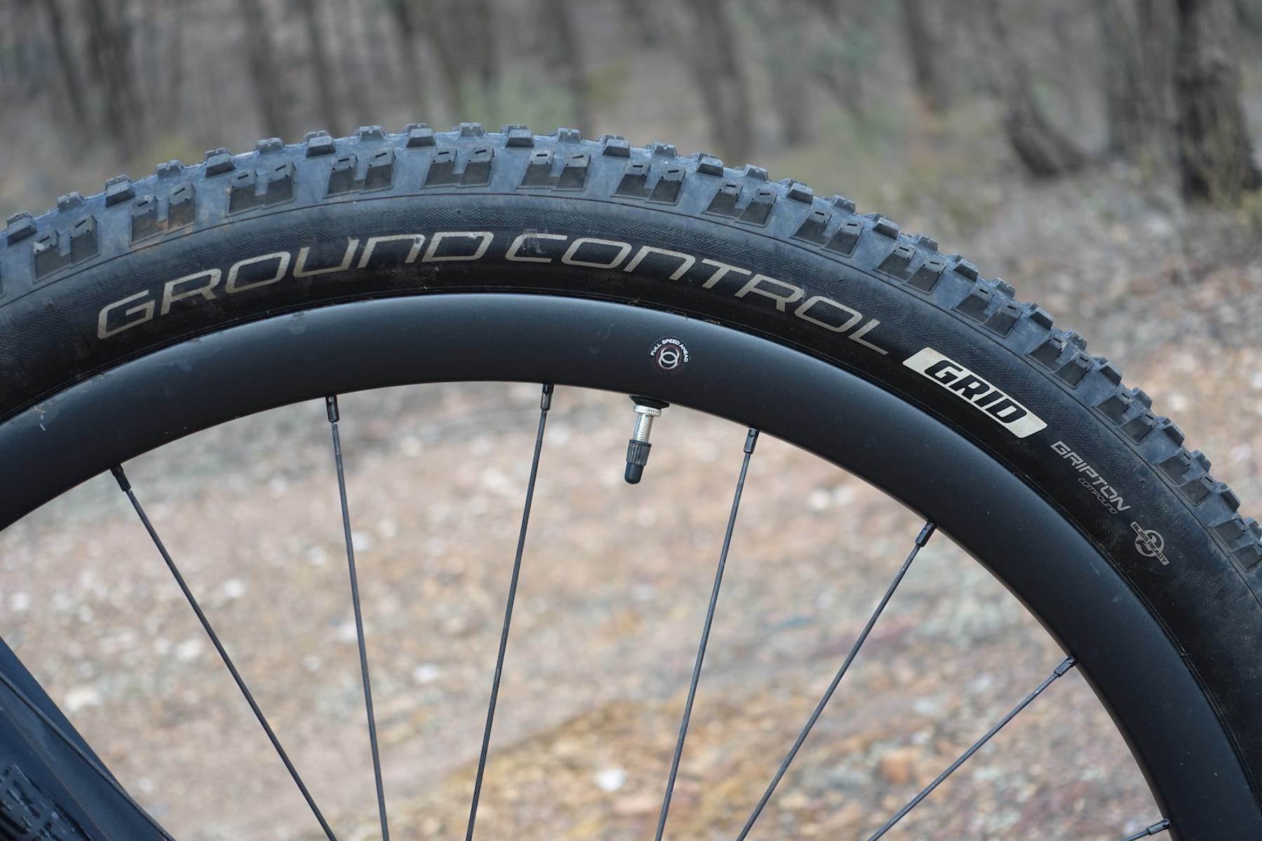 Review | Specialized connects you to earth with the Ground Control GRID 29×2.3 tyre