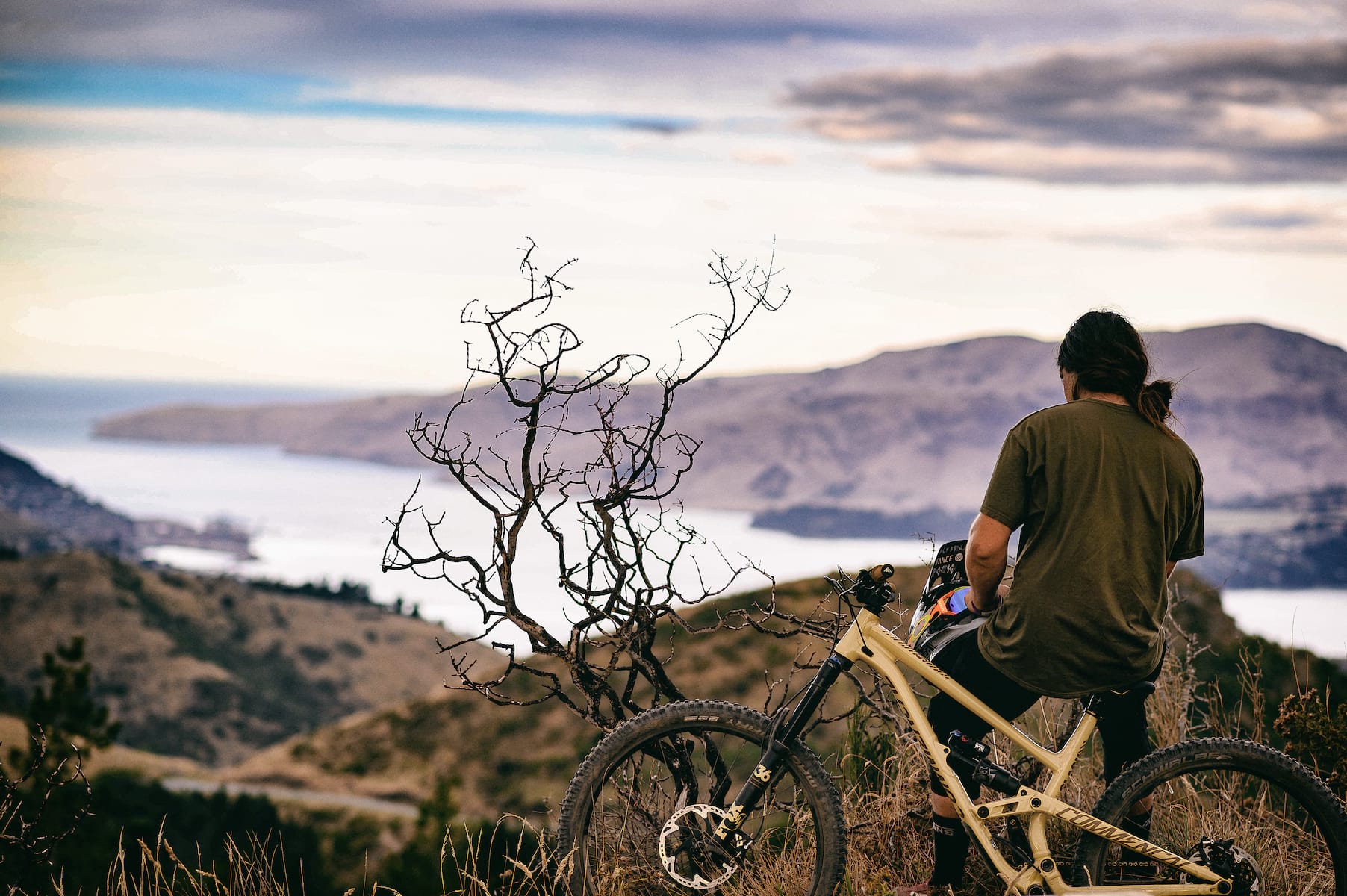Video: Remy Morton thrashes his Commencal Clash in New Zealand