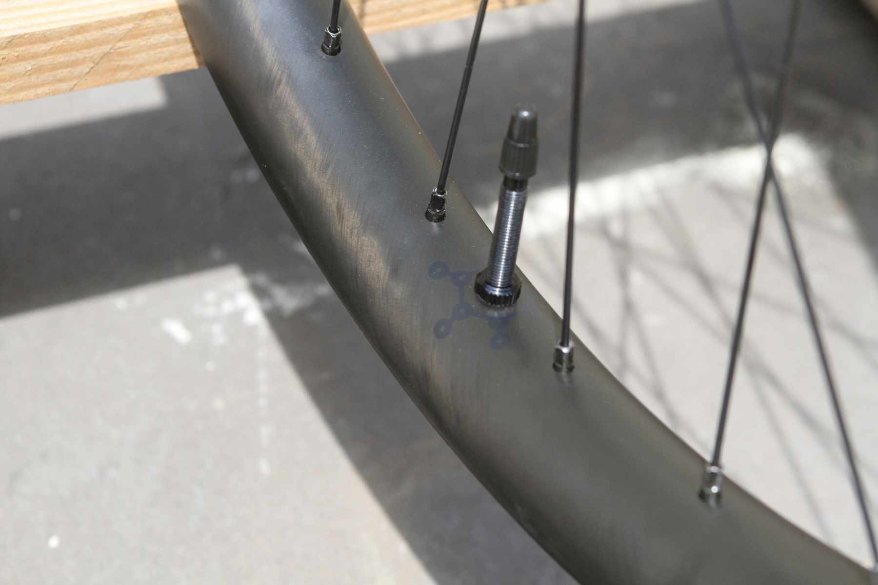 sixth element Pro Enduro Carbon gravity wheel