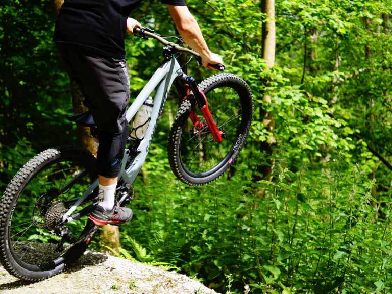 HUNT All-Mountain Carbon H_Impact wheel set released for just £789