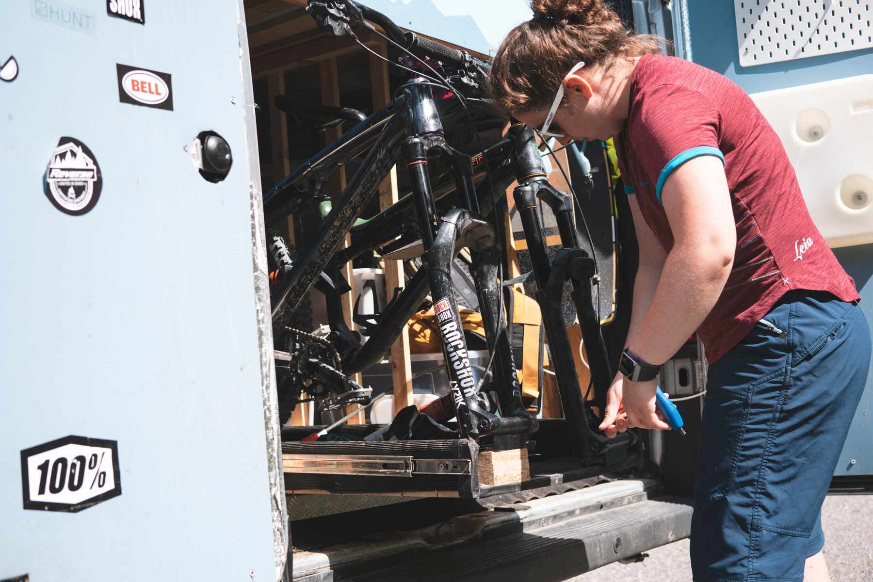 singletrack issue 127 van girls