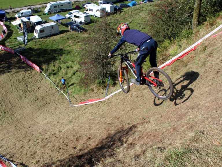 #MakingUpTheNumbers | HSBC National Downhill Series Rd 5 – Ae Forest