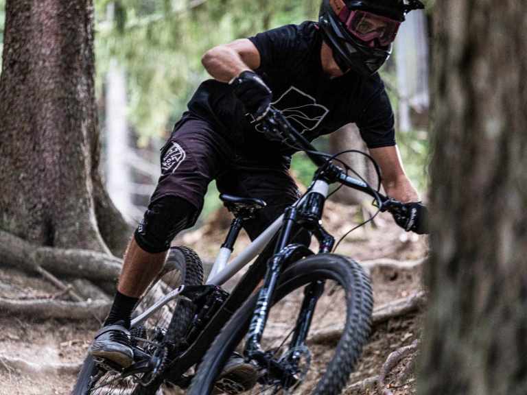 Privateer Bikes | Proving It’s An Enduro Bike That Will Do DH