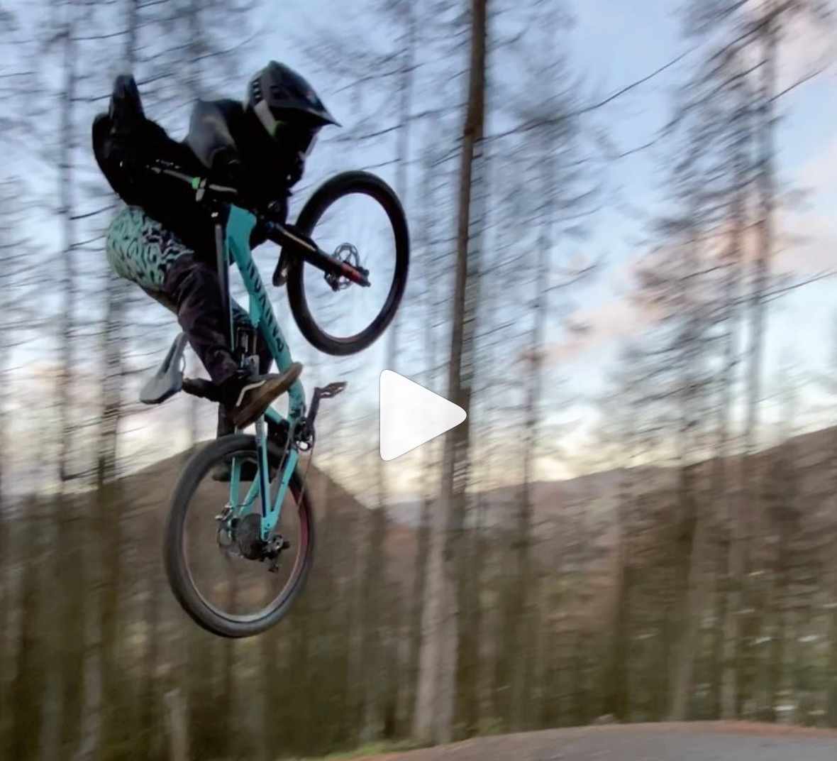 Tahnee and Kaos Seagrave Post Videos Riding new Canyon bikes