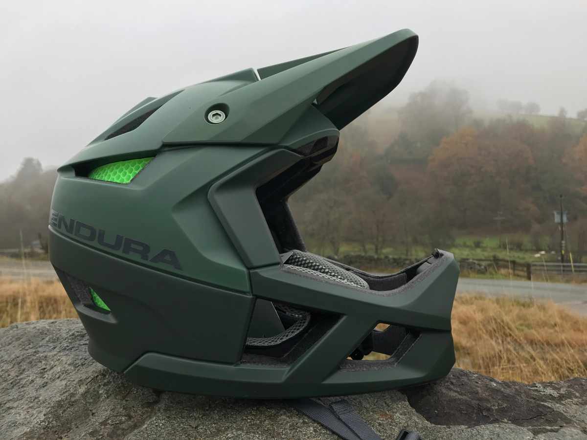 full face trail helmet