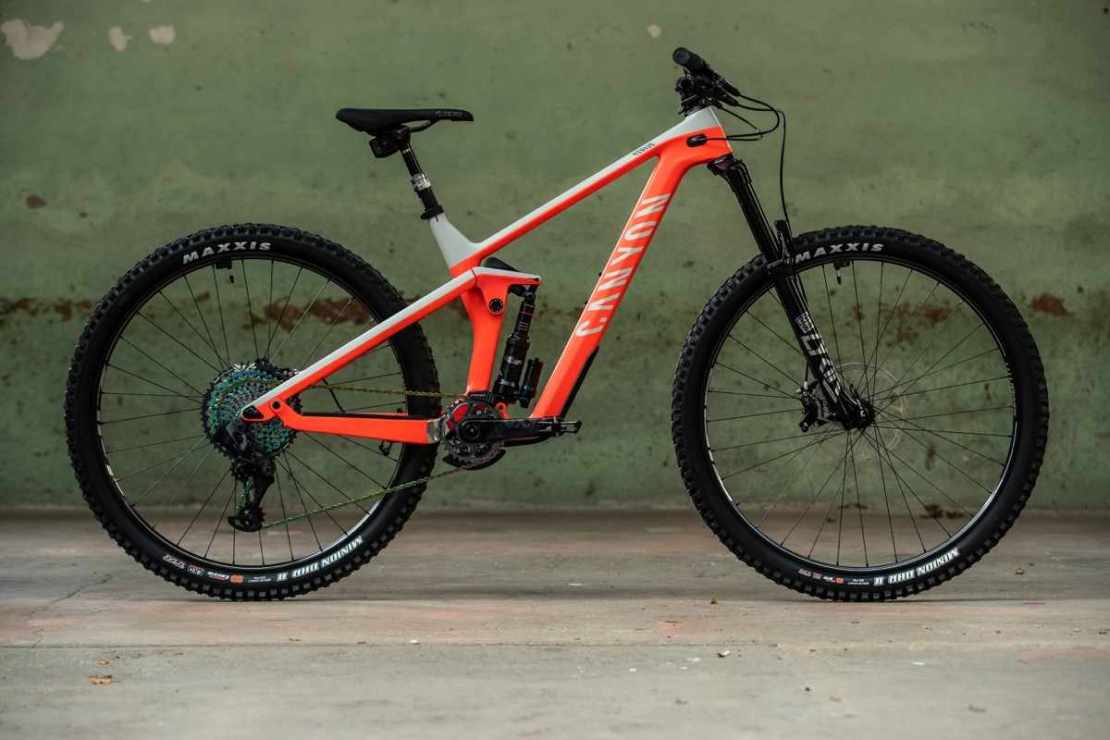 New Canyon Strive CFR | Two Bikes In One, Less Weight