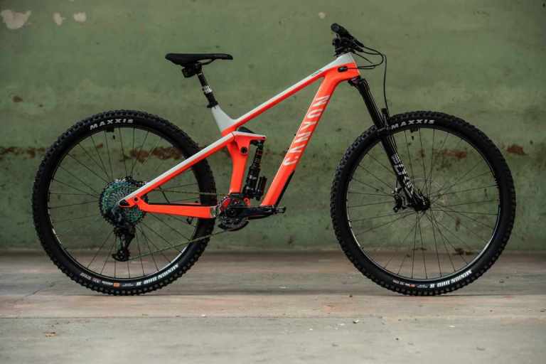 New Canyon Strive CFR | Two Bikes In One, Less Weight