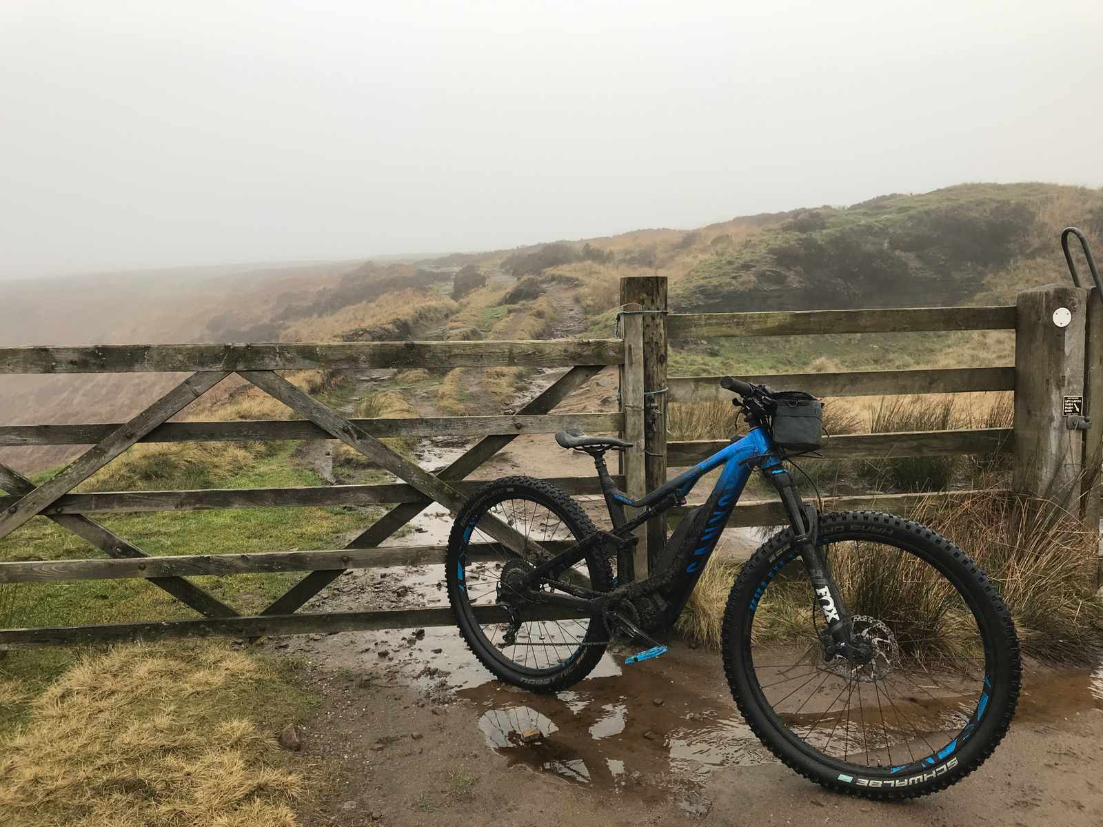 Spectral:ON Neuron:ON Canyon eMTB