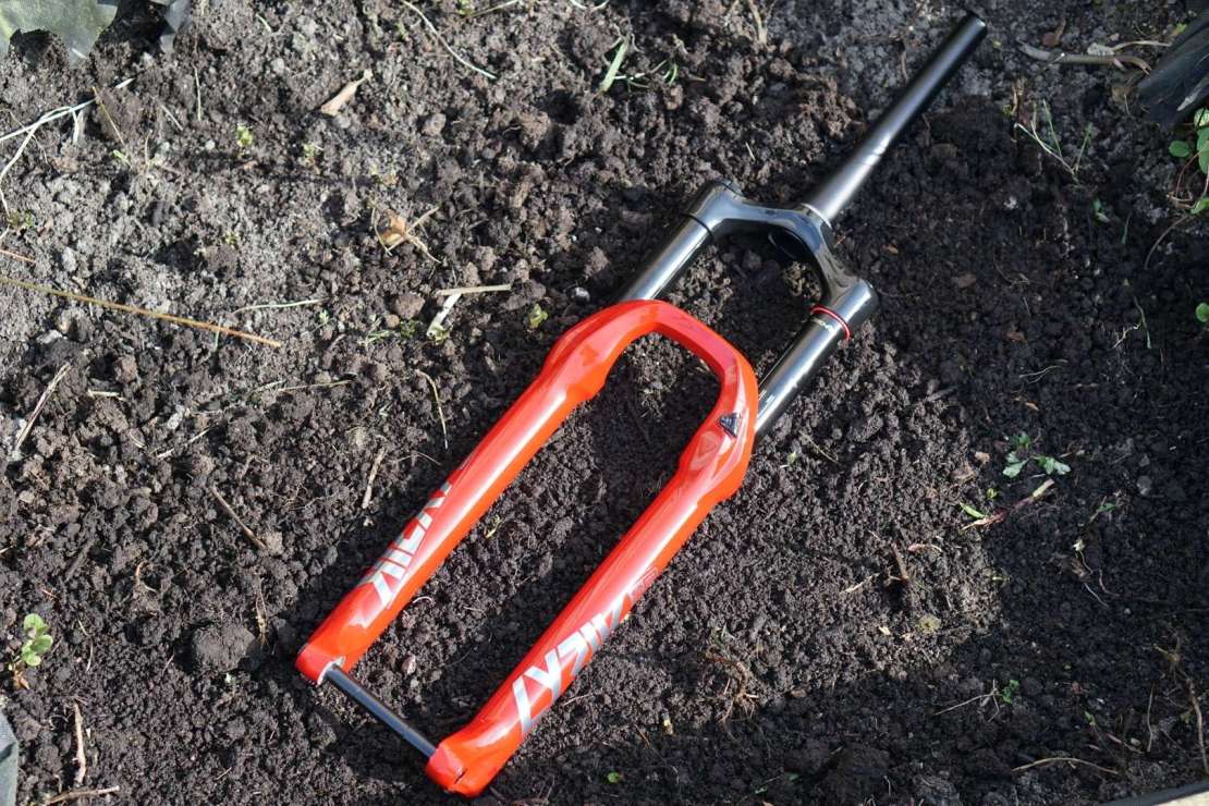 2021 RockShox Lyrik rides higher and performs better thanks to 2 simple upgrades.