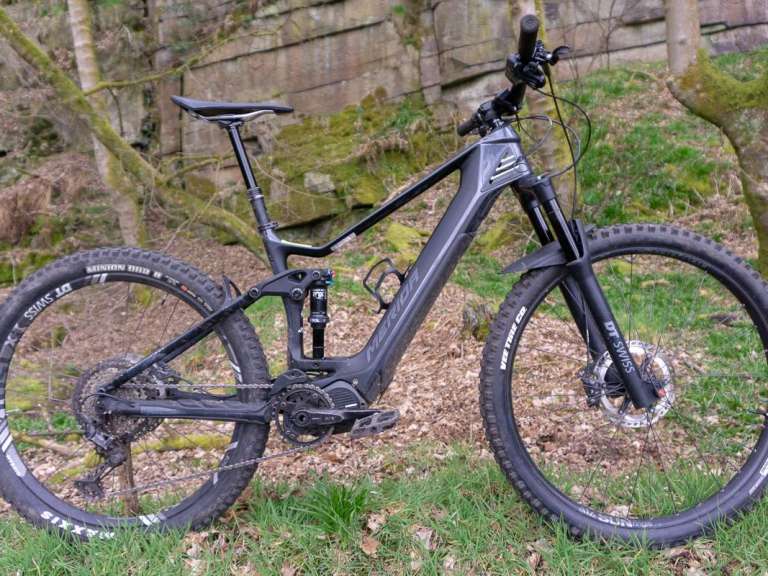 Review | Merida eONE-FORTY 9000: Does less travel equal more fun?