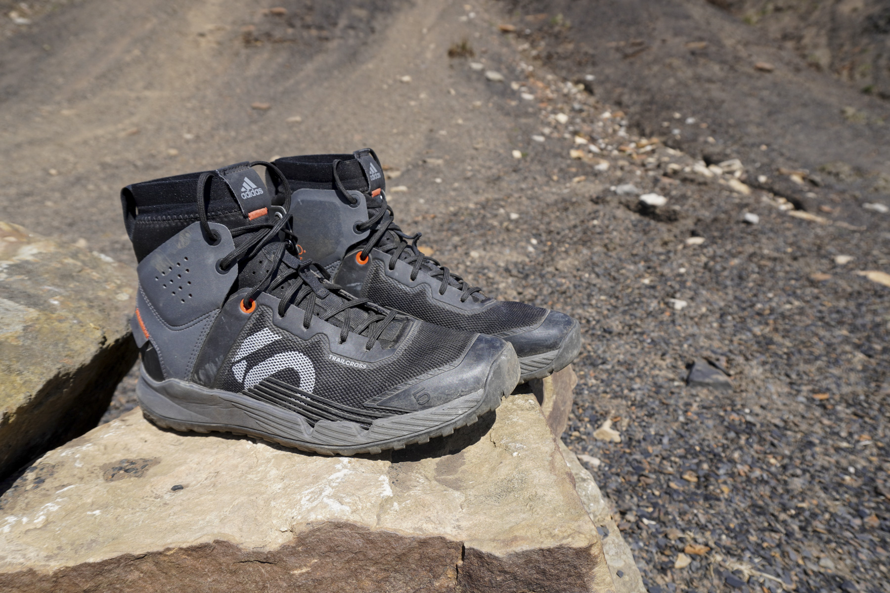 Five Ten Trailcross Mid Pro MTB – High Top Flat Pedal Shoes