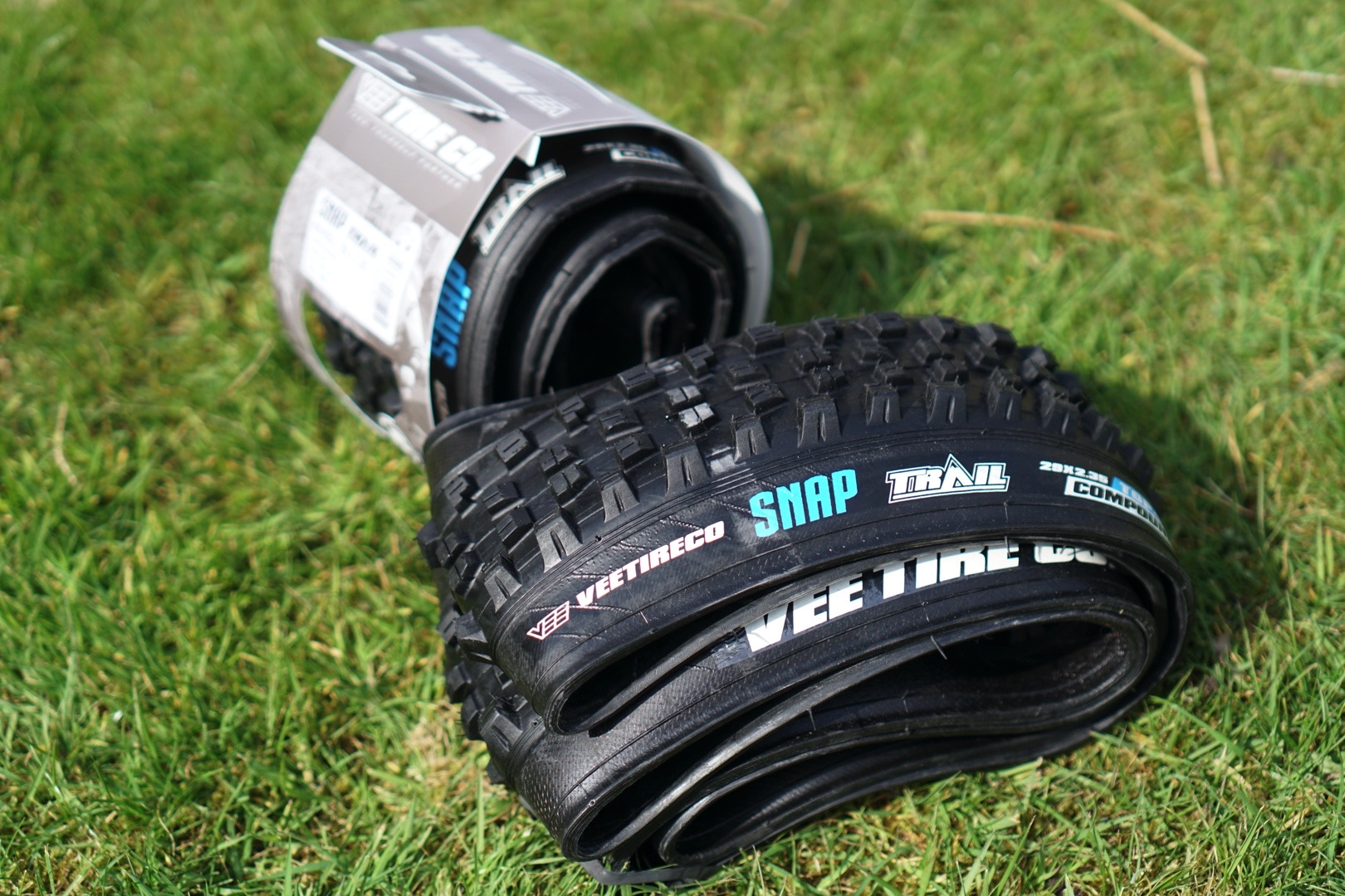 vee tire snap trail