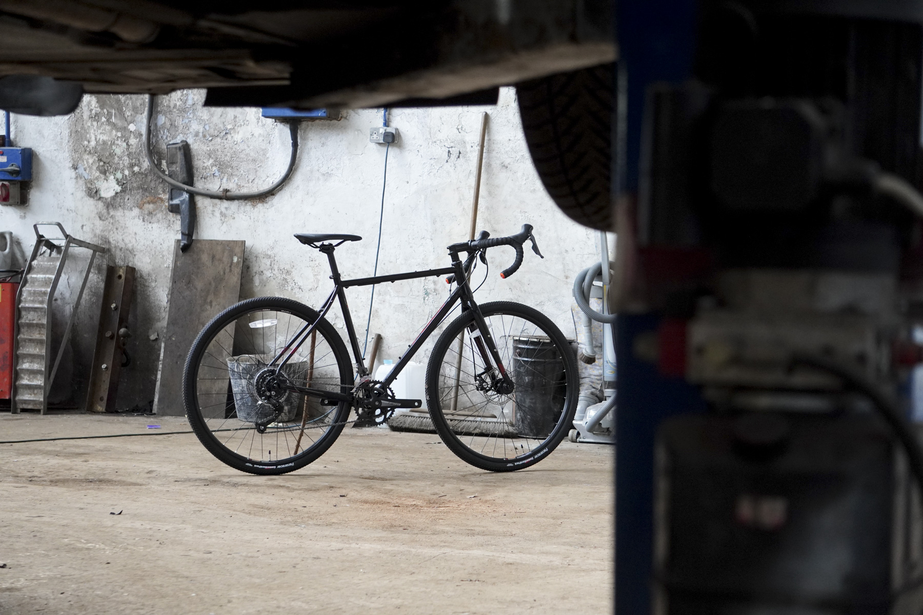 First Look: Fuji Jari 2.5 Adventure Road Bike 2020 – Gravel on a budget?