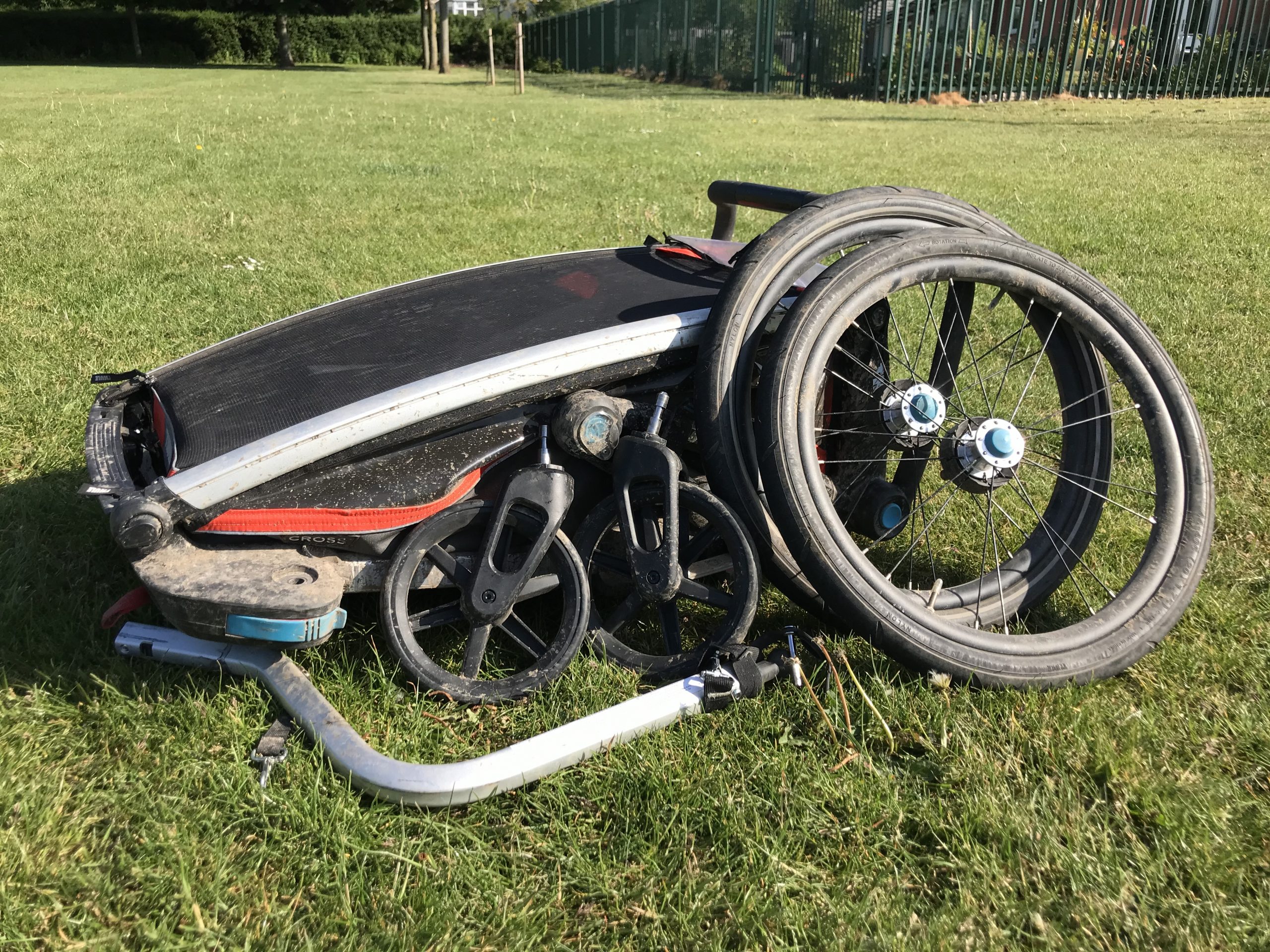 Thule Chariot Cross Trailer