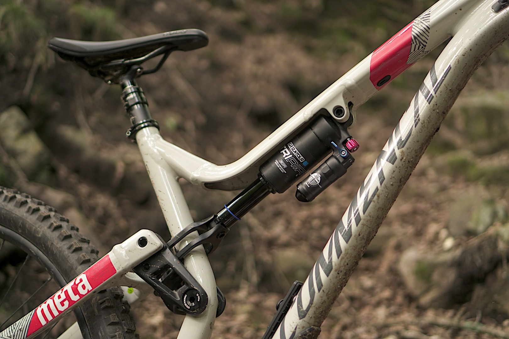 Suntour Triair 3CR rear shock