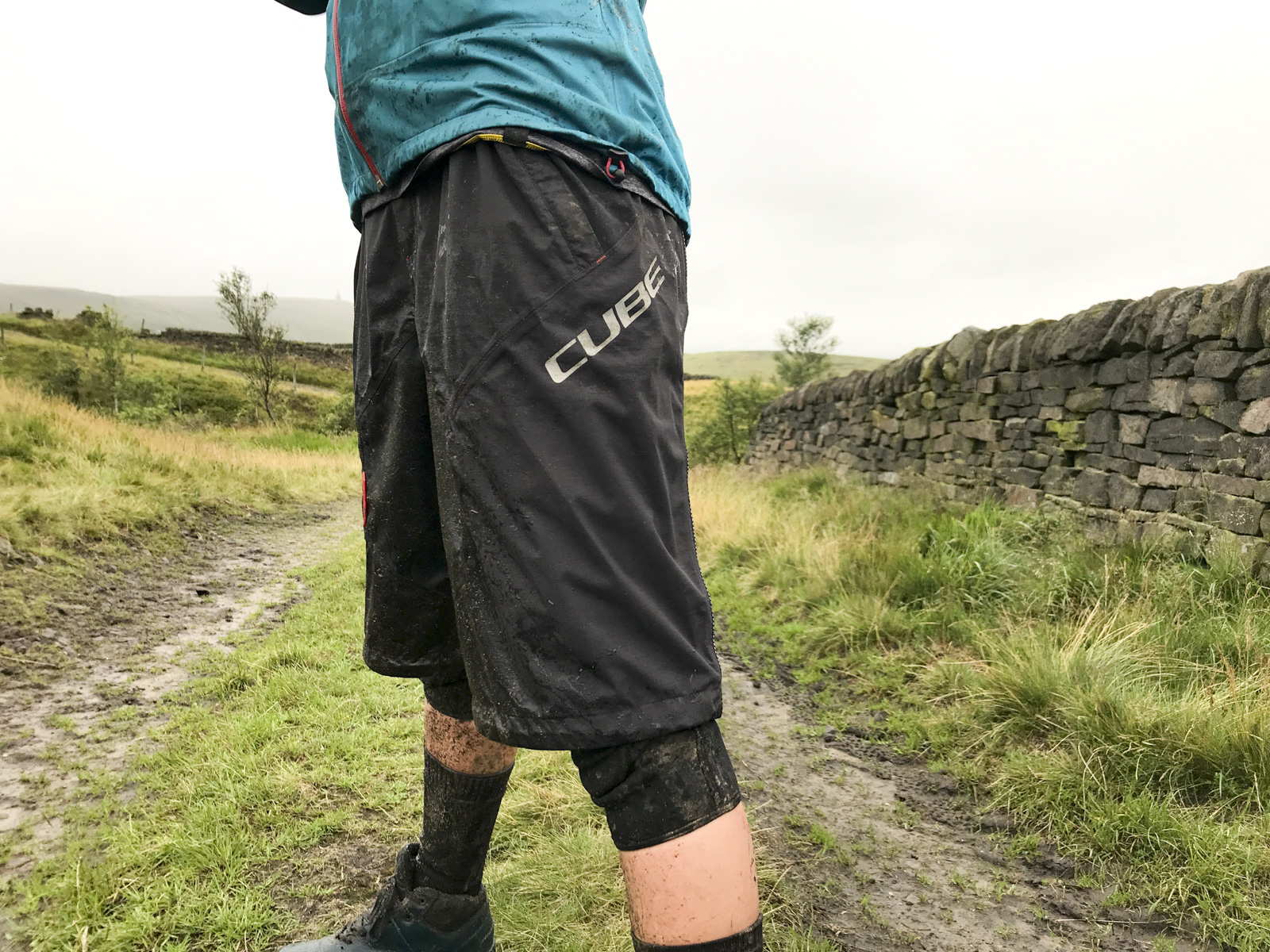Cube Blackline Waterproof Shorts – Packable Waterproofing For Your Bum