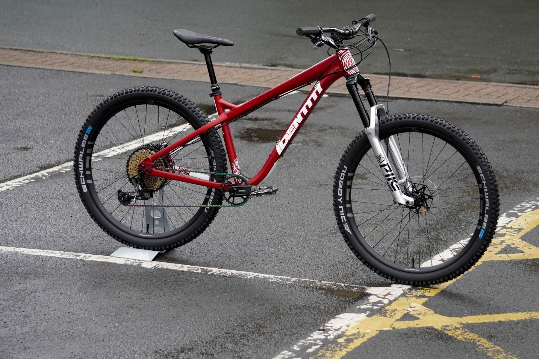 Identiti AKA Bike Check: Versatile Hardtail For Trails or Tracks