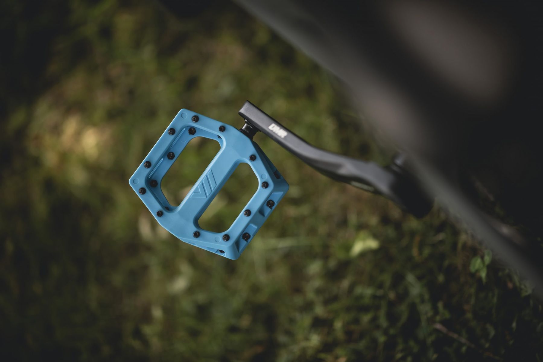 dmr v11 pedals